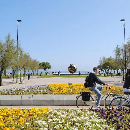 Gorgeous In Terre Roveresche With Wifi * San Giorgio di Pesaro